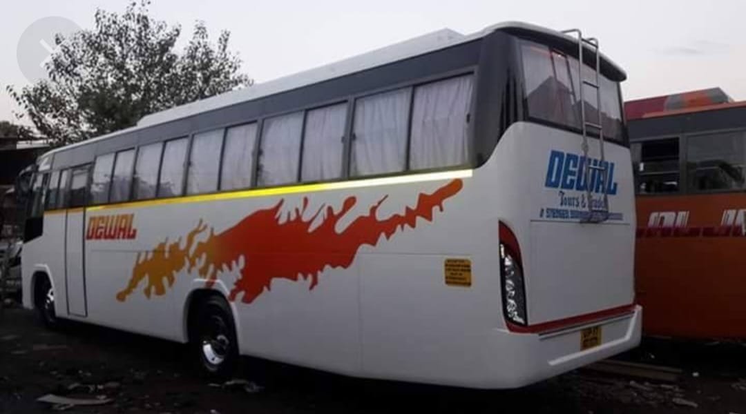 45-seat coach